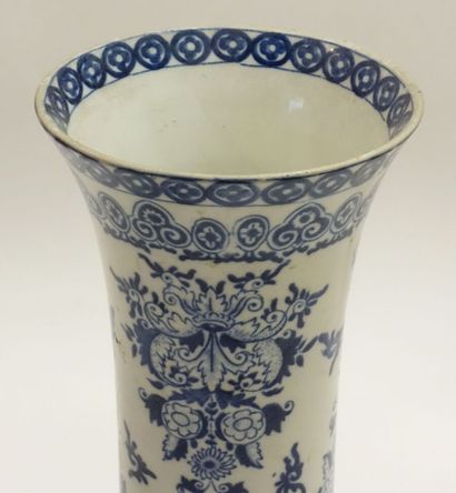 Lot de céramiques diverses, assiettes, soupière,...