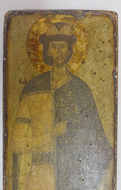 Lot comprising : 

- A large circular gilded...