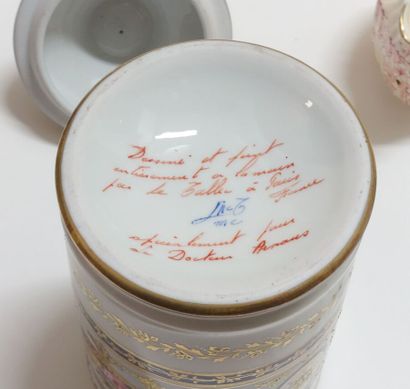 Lot de céramiques diverses, assiettes, soupière,...