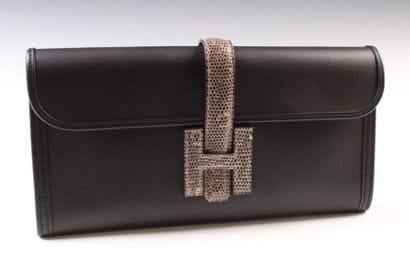 HERMÈS Paris made in France, 2022
Pochette...