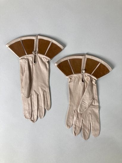 HERMÈS Paris, Made in France
Paire de gants...
