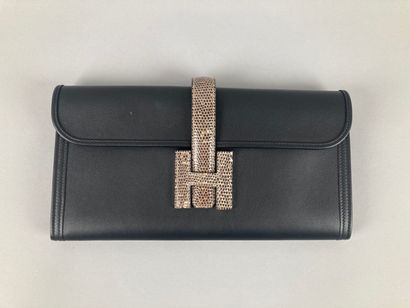 HERMÈS Paris made in France, 2022
Pochette...