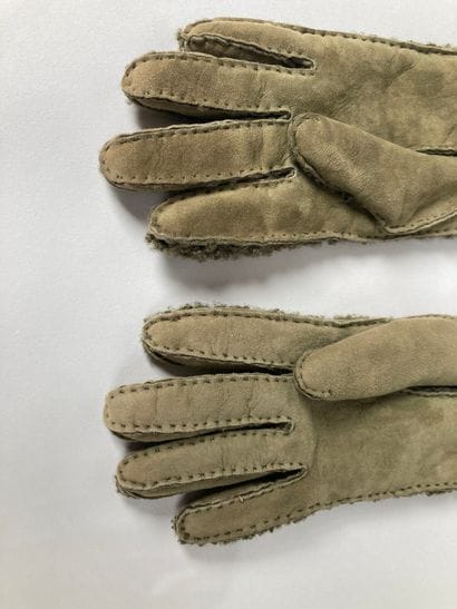 HERMÈS Paris, Made in France
Paire de gants...