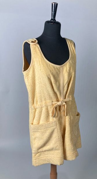 HERMÈS Paris
Sortie de bain en éponge miel...