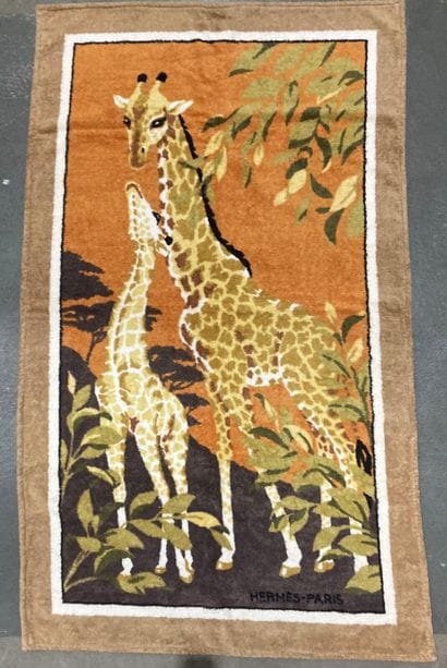 HERMÈS Paris
Drap de bain vertical en éponge...