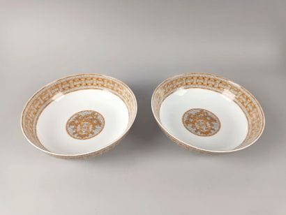 HERMÈS
Lot de deux coupelles en porcelaine...