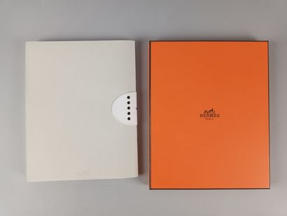 HERMÈS Paris, Made in France
Petit cahier...