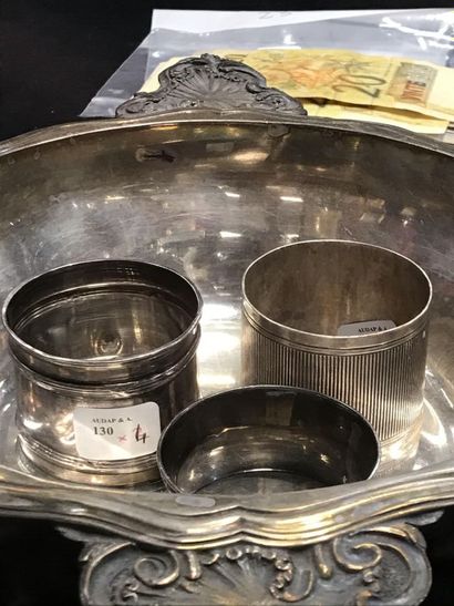Lot en argent comprenant une écuelle à oreilles...