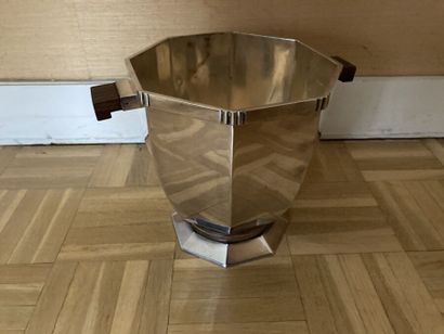 CHRISTOFLE (dans le goût de)

Seau à bouteille...