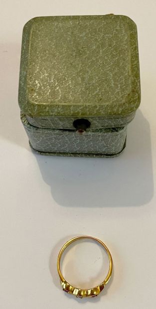 Lot de bijoux fantaisie, pinces, montres...