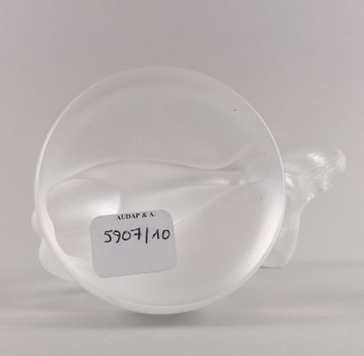 LALIQUE France

Femme nue aux cheveux longs

Signée

Haut....