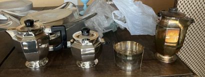 Lot en métal :

- GALLIA : cafetière, sucrier...