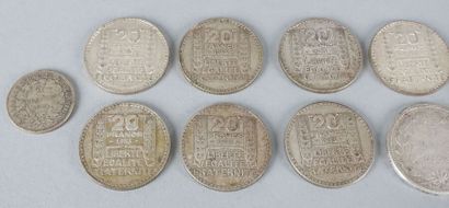 Sept pièces de 20 Francs (1933, 1934, 1938),...