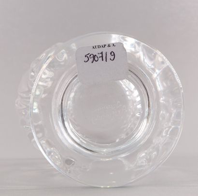 LALIQUE France 

Petit vase pansu en cristal...