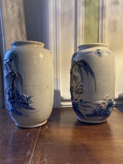 INDOCHINE, Tonkin vers 1900

Paire de vases...
