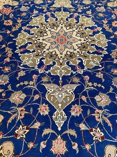Tapis Tebriz (chaîne et trame en coton, velours...