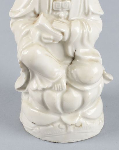 CHINE - XIXe siècle

Statuette de Guanyin...