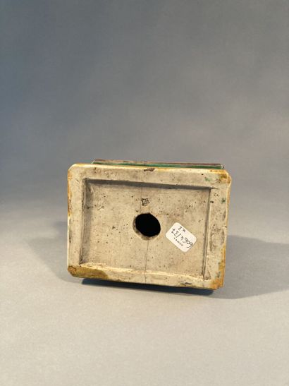 CHINE - Époque KANGXI (1662-1722)

Groupe...