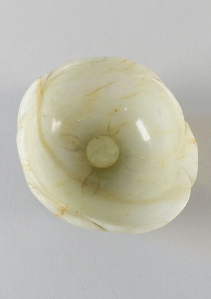 CHINE - XVIIIe siècle

Coupe en néphrite...
