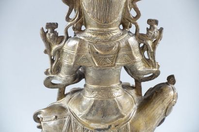 CHINE - dans le style Ming

Groupe en bronze...