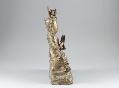 CHINE - dans le style Ming

Groupe en bronze...