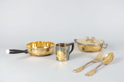 Nécessaire de voyage au modèle du grand nécessaire...