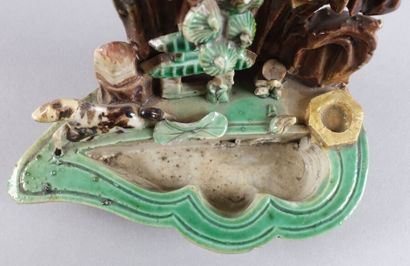 CHINE - Époque KANGXI (1662-1722)

Rince-pinceaux...