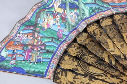 CHINE, XIXe siècle 

Éventail à feuille gouachée,...