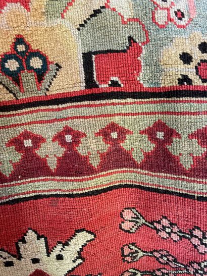 Tapis du Nord-Est de l'Inde, noué à Agra

Fin...
