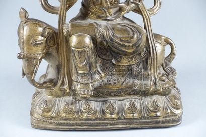 CHINE - dans le style Ming

Groupe en bronze...