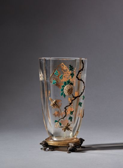 Maison ALPHONSE GIROUX

Vase légèrement évasé...