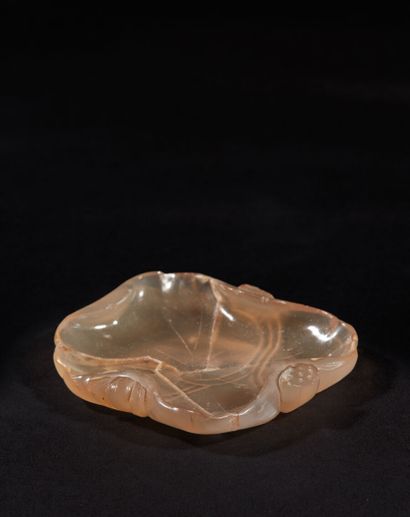 CHINE - XVIIIe siècle

Coupe en néphrite...