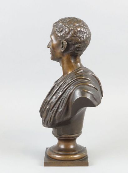 Mathurin MOREAU (1822-1912)

Jules César

Buste...
