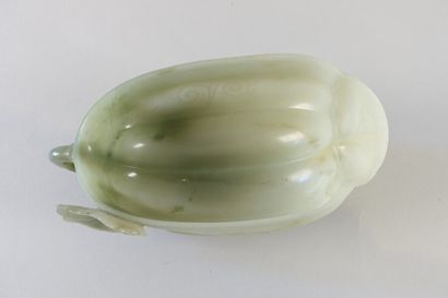 CHINE - XVIIIe siècle

Coupe en néphrite...