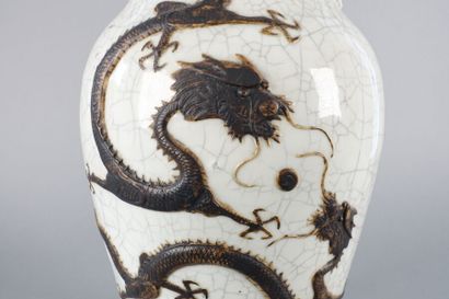 CHINE, Nankin - Fin du XIXe siècle

Vase...