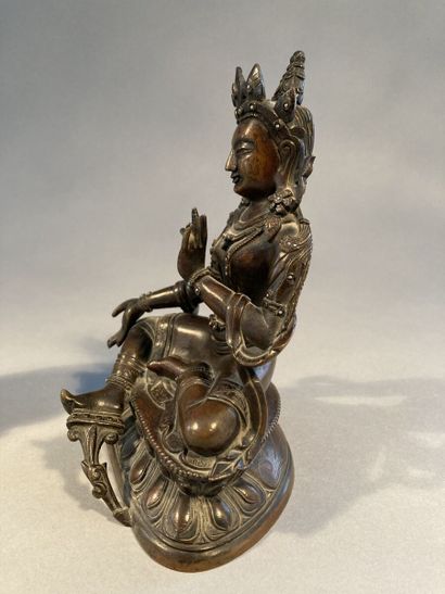 TIBET - XIXe siècle

Statuette en bronze...