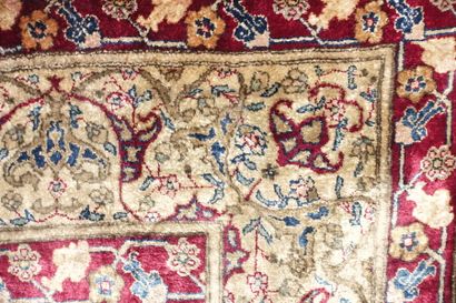 Tapis Tebriz en soie, Nord-Ouest de la Perse,...