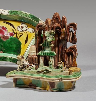 CHINE - Époque KANGXI (1662-1722)

Rince-pinceaux...