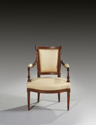 Fauteuil cabriolet en bois naturel, pieds...