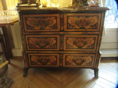Commode en marqueterie de feuillages ouvrant...