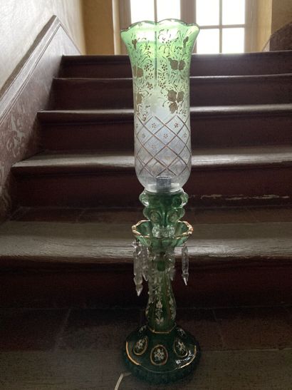 Pied de lampe en verre de couleur verte à...