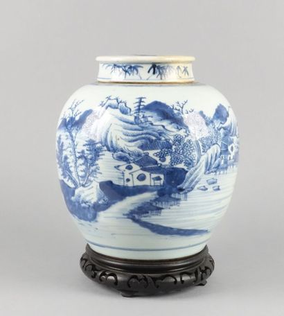 CHINE, XIXe siècle

Pot à gingembre couvert...