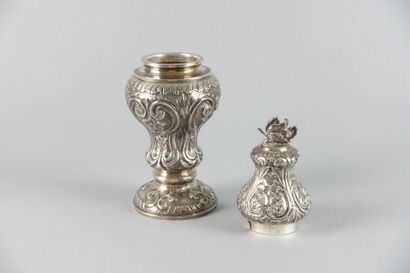 Brûle-parfum en argent 935 millièmes de forme...
