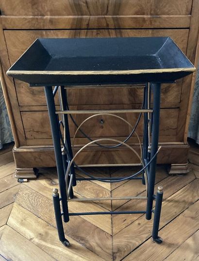Table servante à plateau en cabaret en bois...