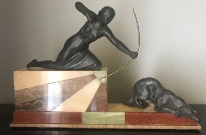 Travail Art Deco

Femme archer et son chien...