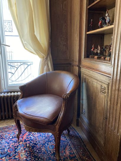 Fauteuil de bureau en bois naturel mouluré...
