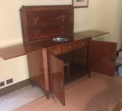 Buffet à transformation dit Klap buffet en...