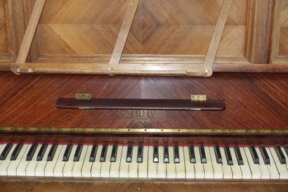Piano droit Érard 

Bois naturel et bois...