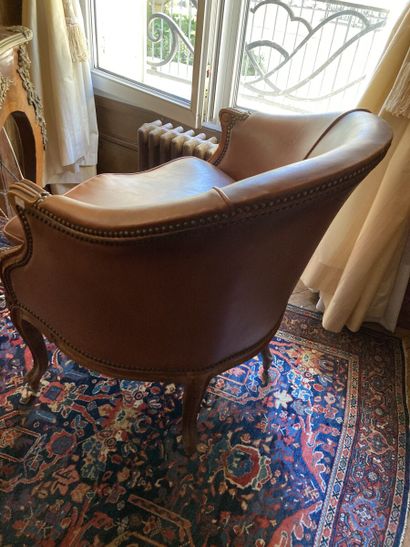 Fauteuil de bureau en bois naturel mouluré...