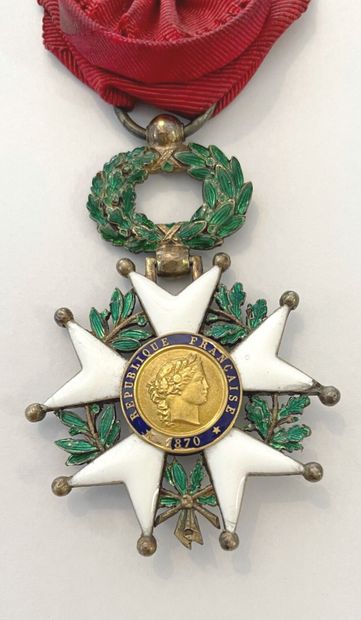 Set of three pieces : 
- Officer's Star of...